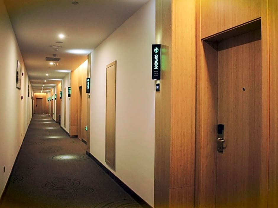 GreenTree Inn Shaoxing Lihai Dongsen Commercial Square Branch