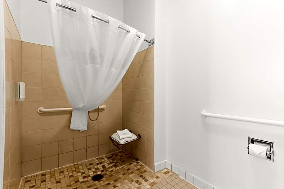 Clarion Suites Anchorage Downtown