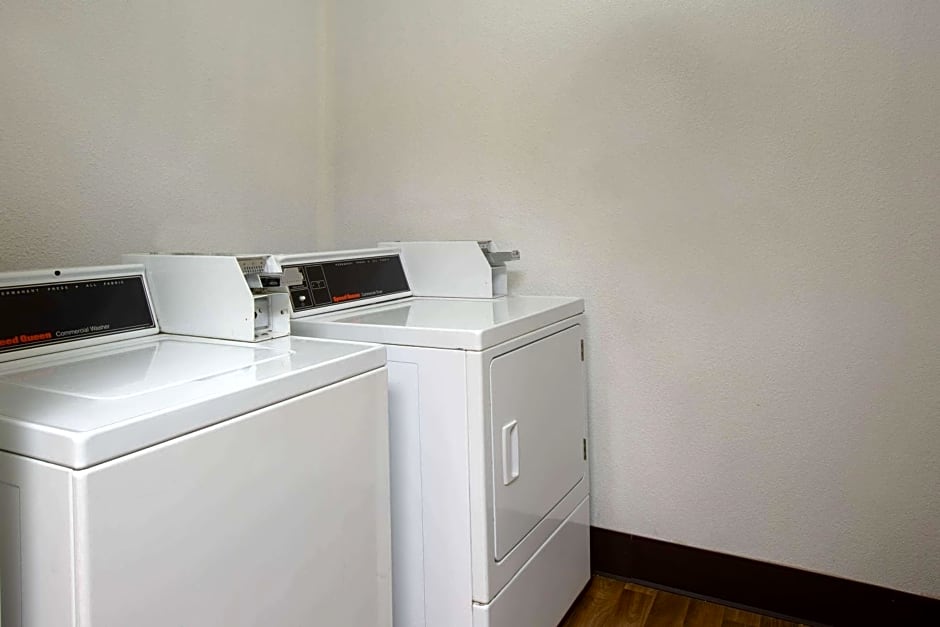 Ramada Limited Redding