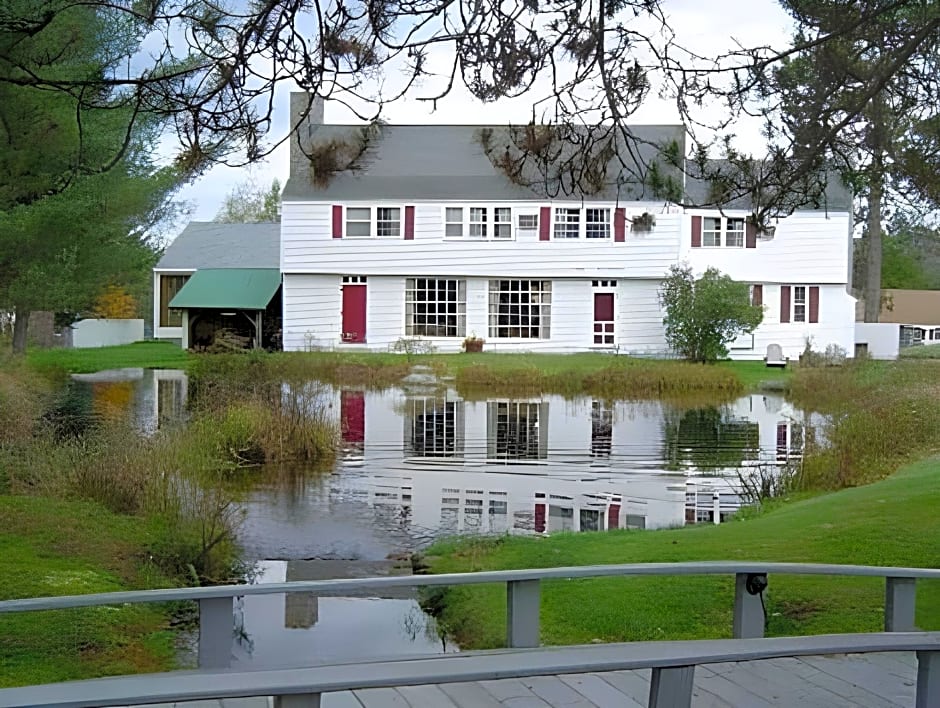 Stonybrook Motel & Lodge