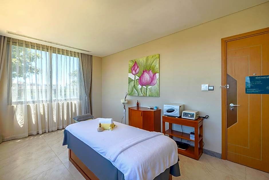 Wyndham Grand KN Paradise Cam Ranh