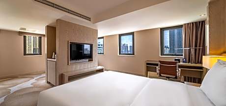Premium King Room with City View