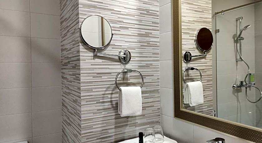 Club Mahindra Mac Boutique Hotel