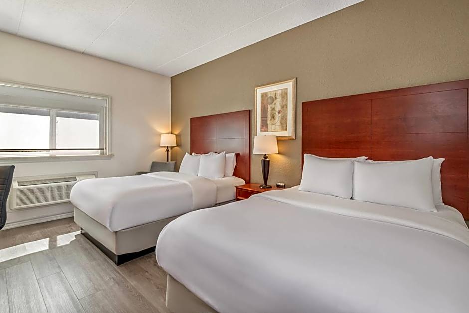 Comfort Inn & Suites Thousand Islands Harbour District