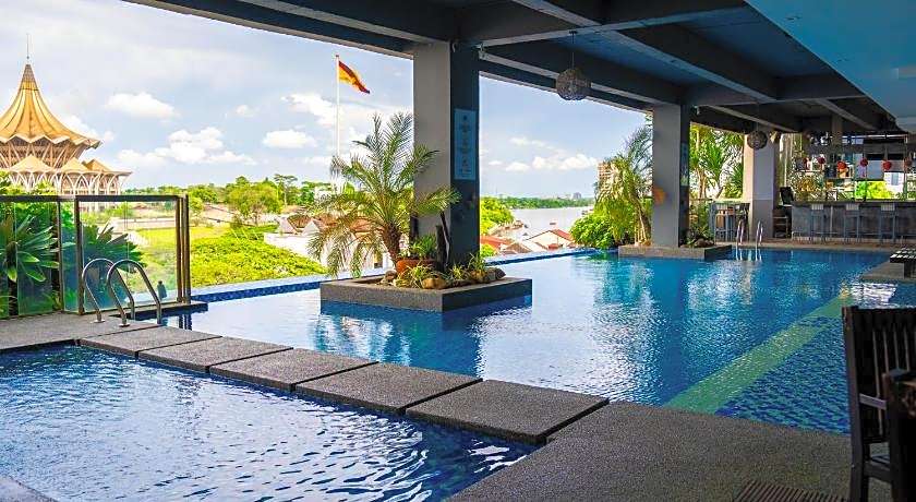 The Waterfront Hotel