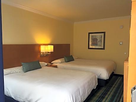 Smoking Double Queen Room