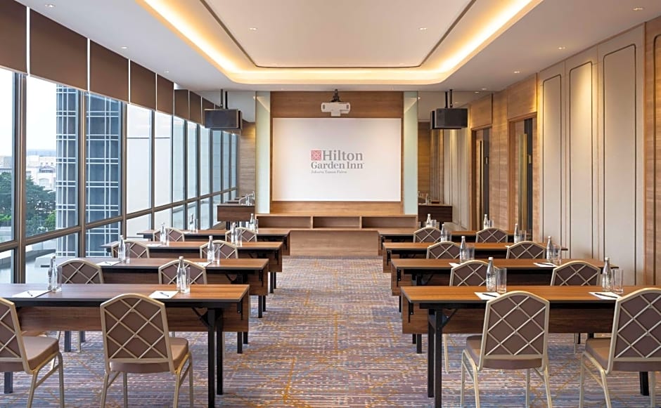 Hilton Garden Inn Jakarta Taman Palem