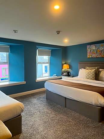 Triple Room with Bathroom