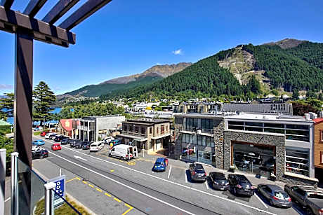 Novotel Queenstown Lakeside