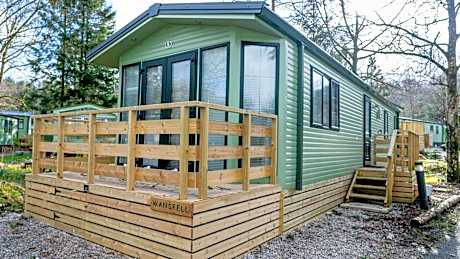 Superior Plus 2 Bedroom Caravan Dog Friendly