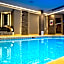 Stonecross Manor Hotel