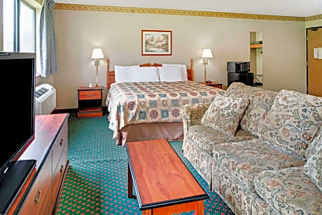 1 King Bed Deluxe Studio Suite Non-Smoking