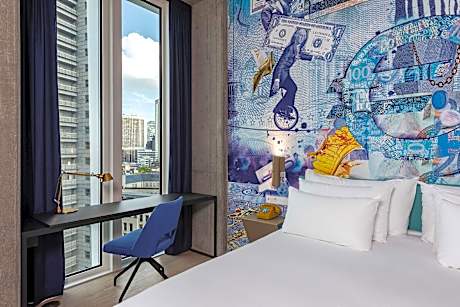 Nhow Premium upper floor