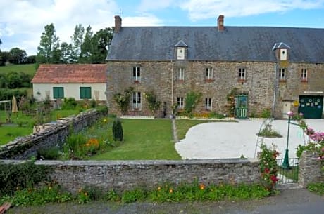 Le Pont de la Pierre Vintage B&B