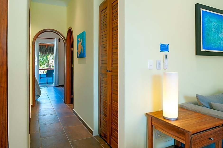 Casa Sonoma - Charming Condos Minutes from Beach & Reef
