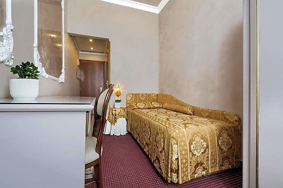 Hotel Pausania