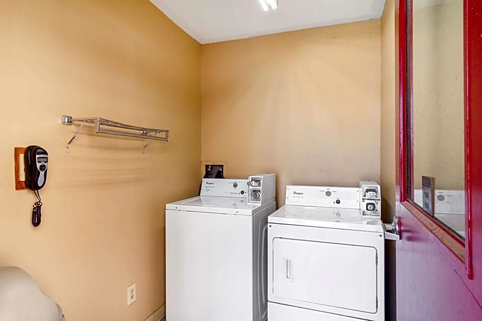 SureStay Hotel by Best Western Brunswick