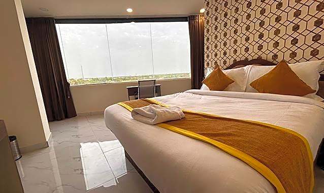 Hotel Eagle Grand Airport Zone