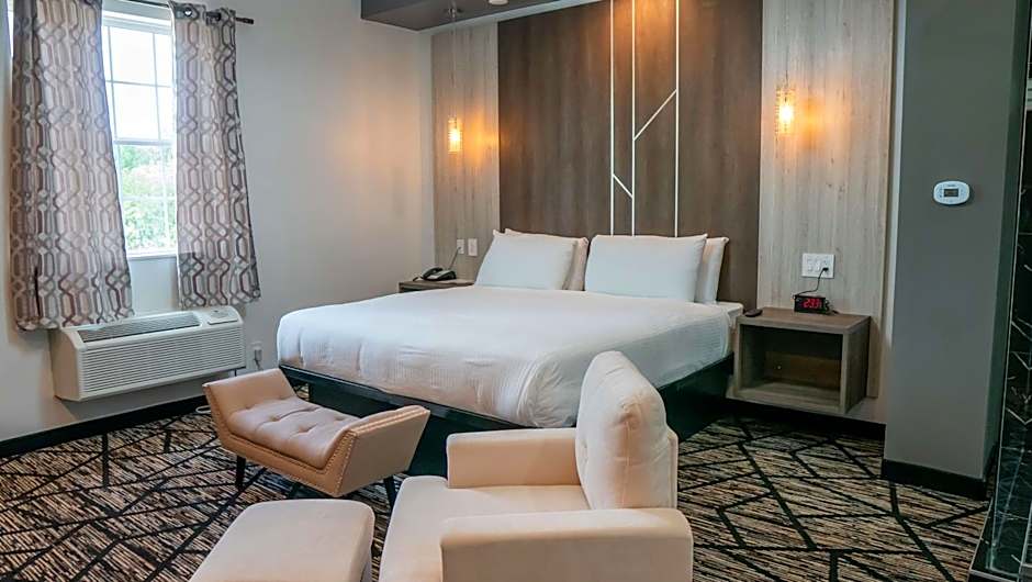 Comfeeni Inn and Suites