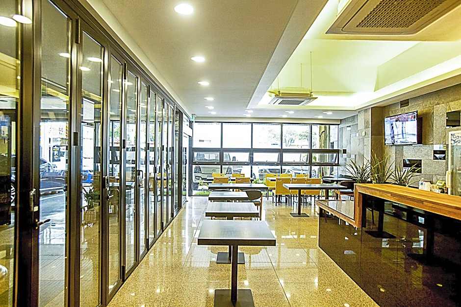 Major Hotel 2
