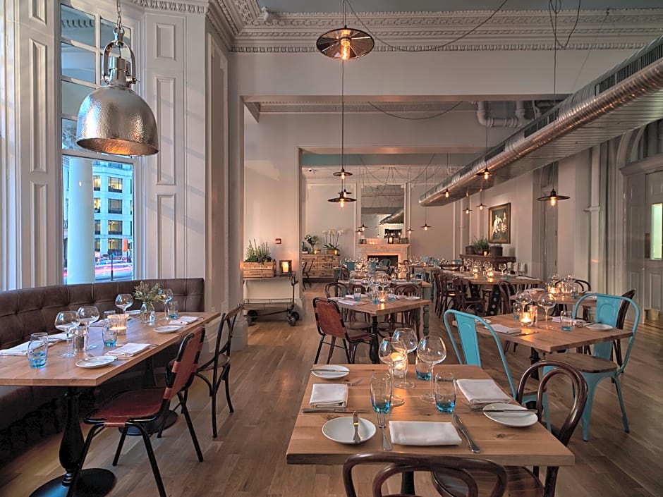 Radisson Blu Hotel, London South Kensington (formerly Vanderbilt)