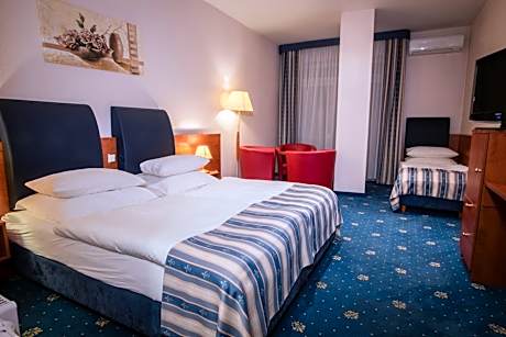 Triple Room - Disability Access