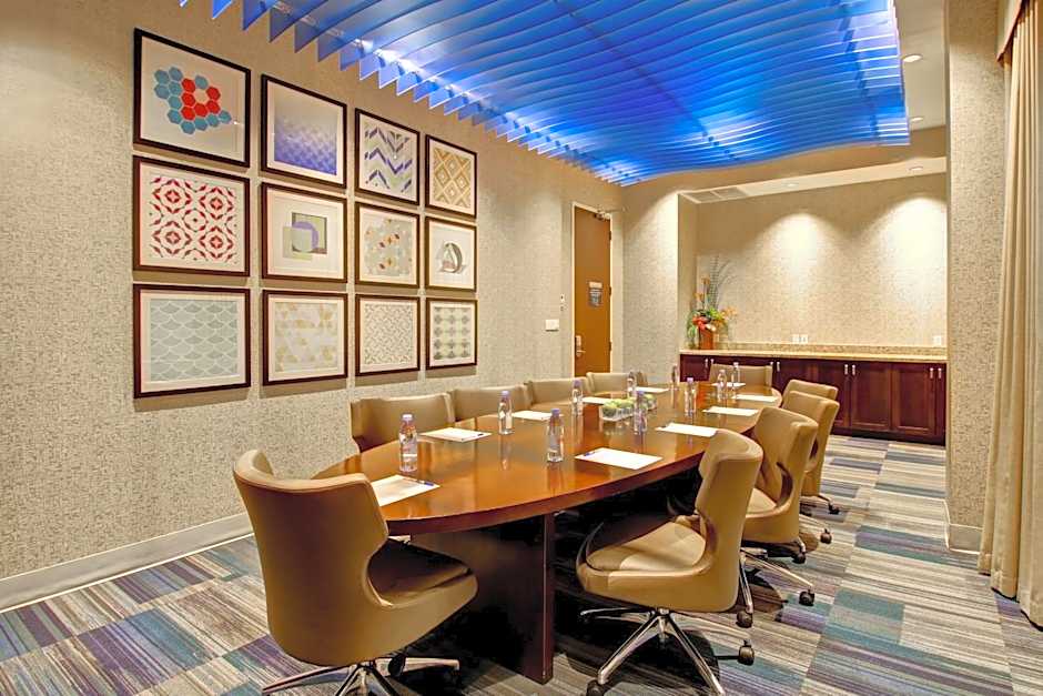 Holiday Inn Express Hotel & Suites Toronto - Markham By IHG