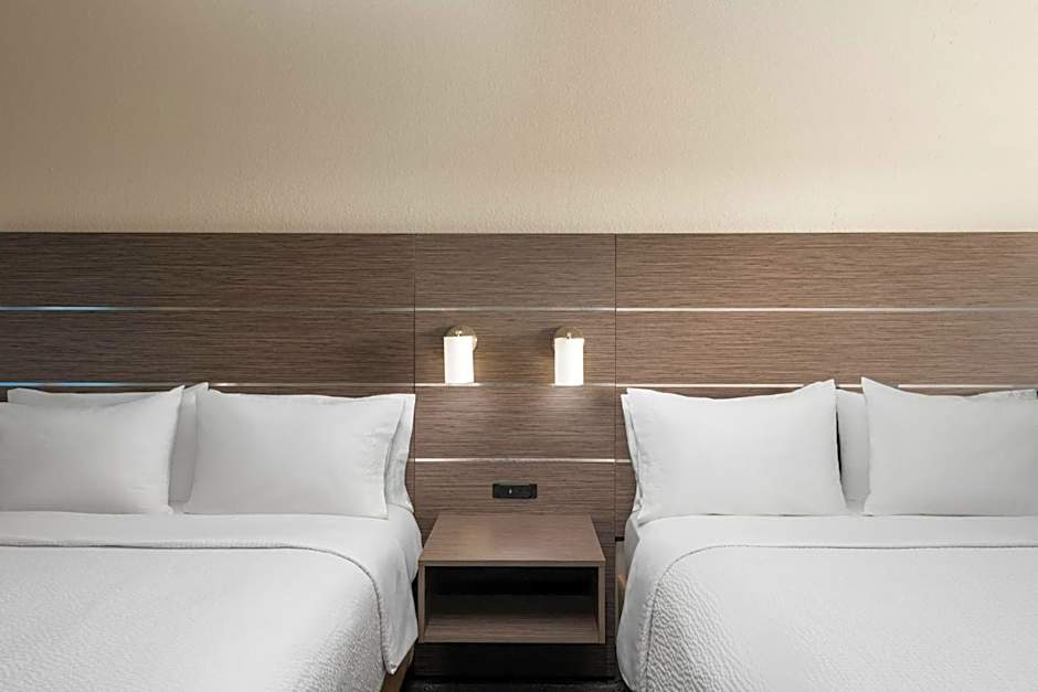 Holiday Inn Express & Suites Boynton Beach West By IHG