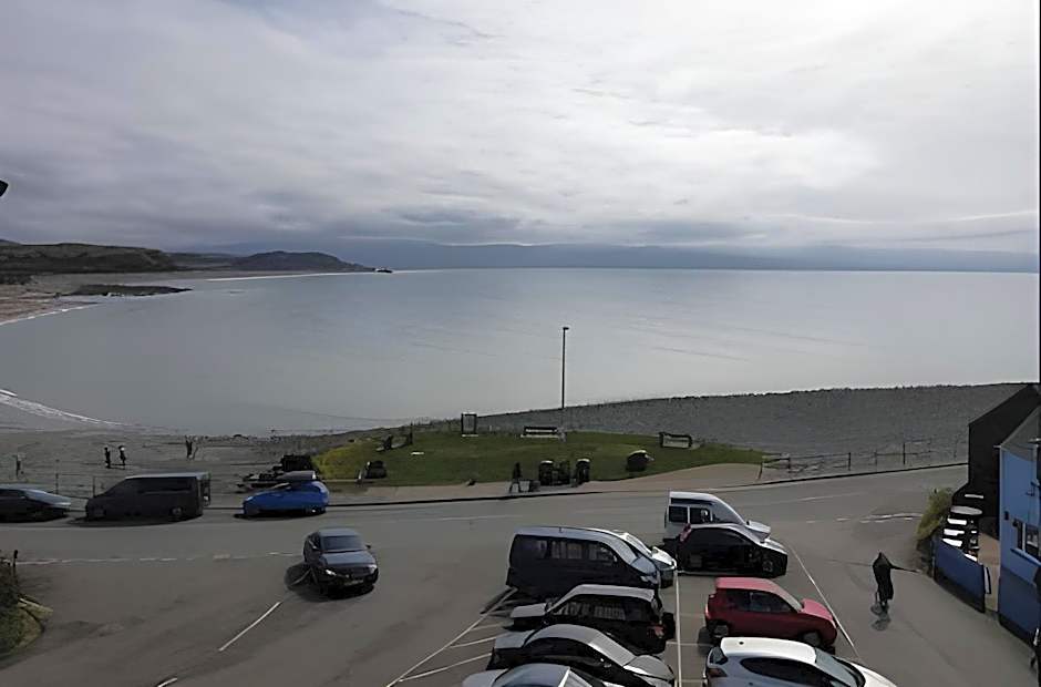 The Moelwyn Hotel & Restaurant