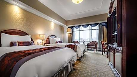 Business Twin Room City View