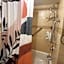 JstLikeHome - Old Ottawa Suite & Guesthouse