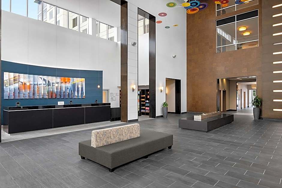 Embassy Suites By Hilton Elizabeth-Newark Airport