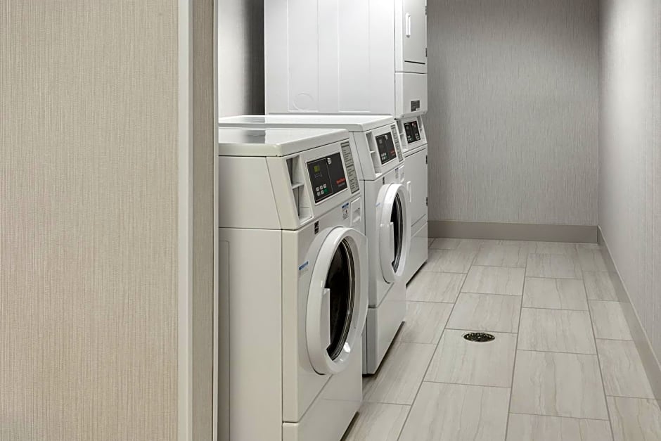 Holiday Inn Express & Suites South Portland By IHG