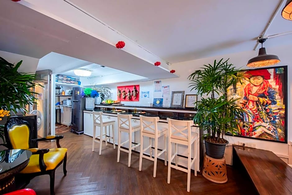 Elixir Hostel Bangkok