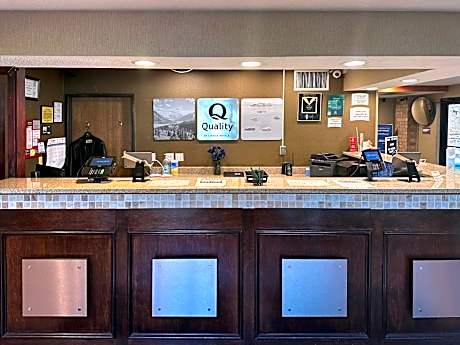Quality Inn & Suites Sun Prairie