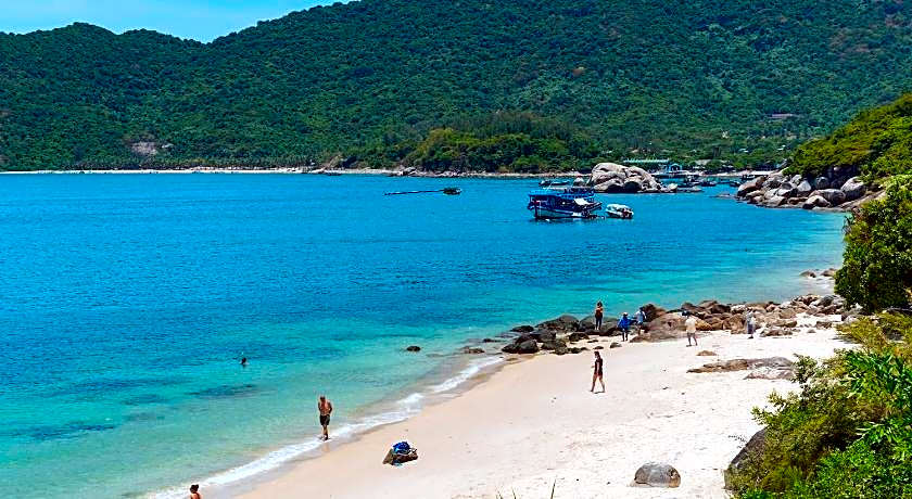 Babylon Hoi An Central Villa