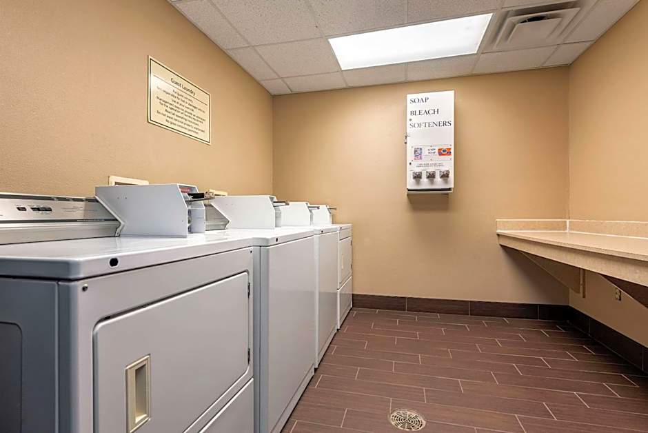 Holiday Inn Express & Suites Hebron - Cincinnati Airport by IHG