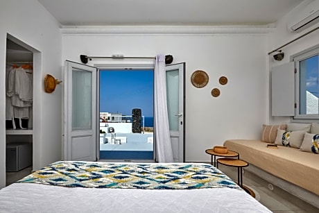 Exclusive Suite with outdoor private infinity jetted pool