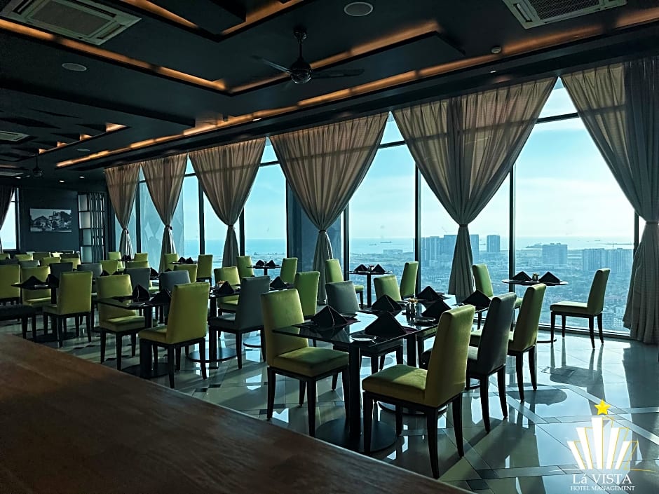 The Shore Hotel & Residences By La VISTA