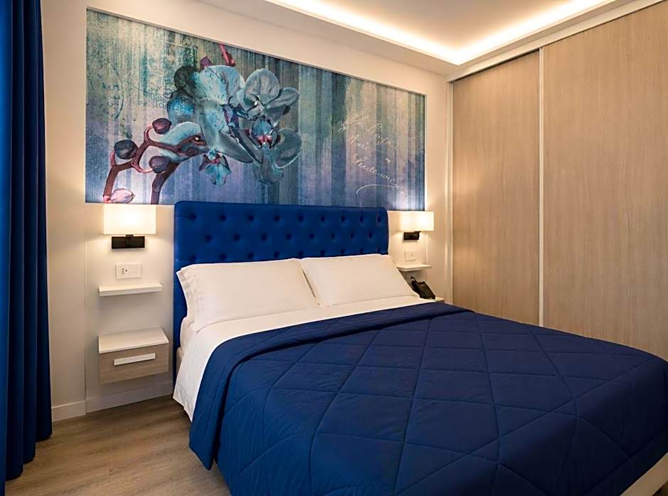 Petit Hotel