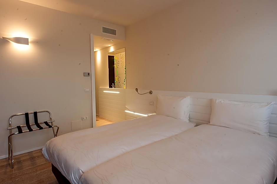 Elliot Osteria e dormire in collina