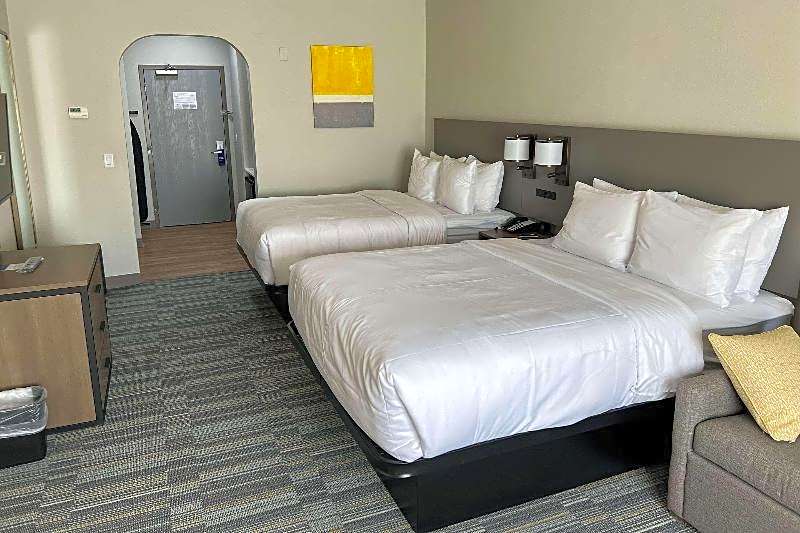 Comfort Inn & Suites
