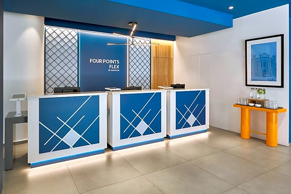 Four Points Flex by Sheraton Madrid Atocha