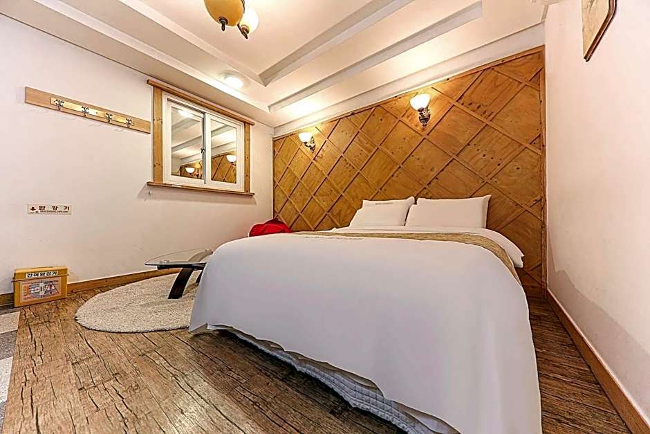 Cheonan Business Hotel