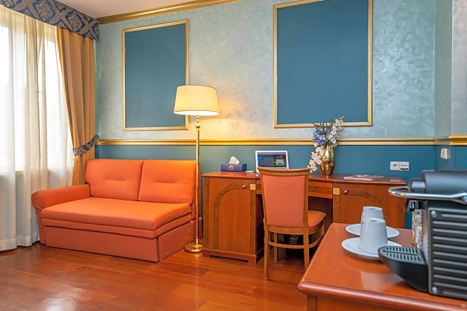 Hotel Kinsky Fountain