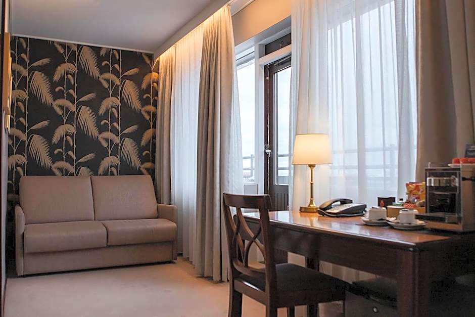 Hotel Holt - The Art Hotel