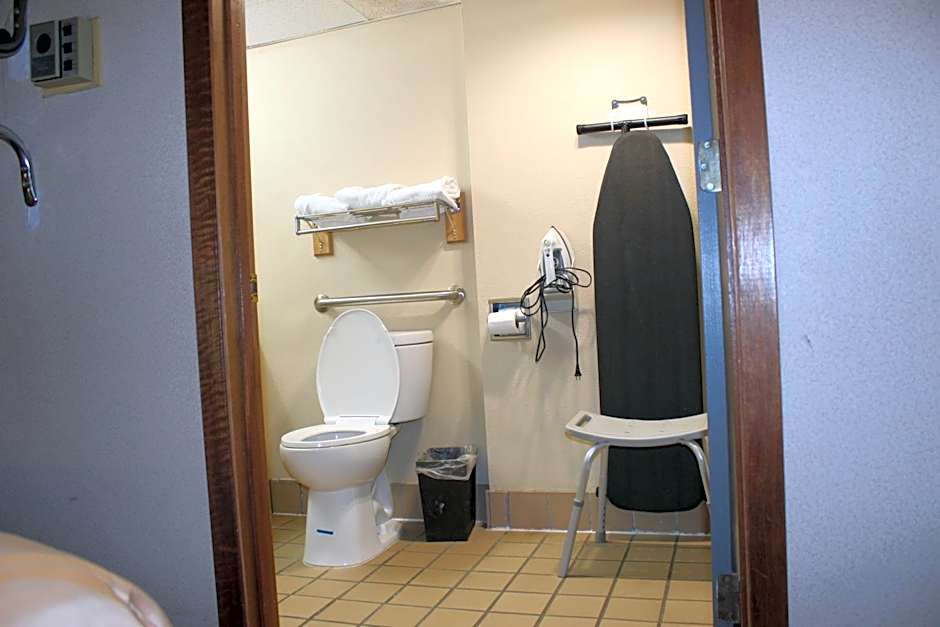 Quality Inn & Suites Moline