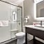 Greenville Pelham Inn by IHG