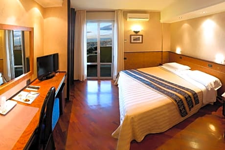 Double or Twin Room with Balcony and Sea View