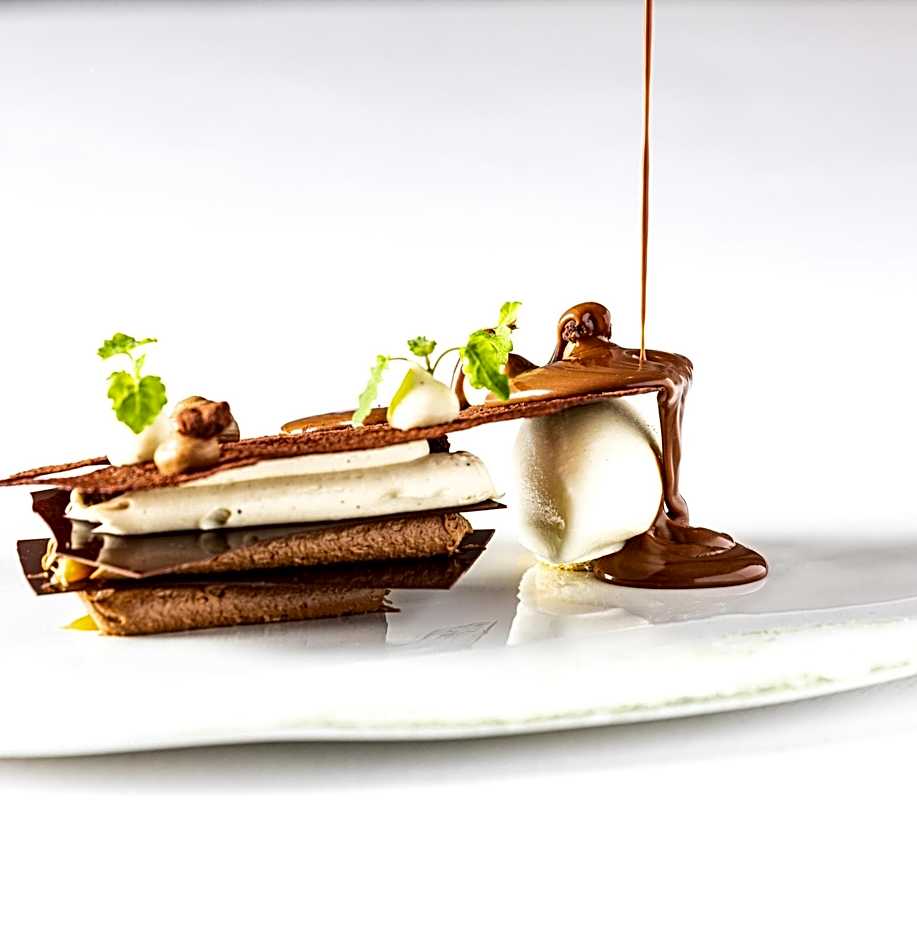 Hostellerie Du Chapeau Rouge